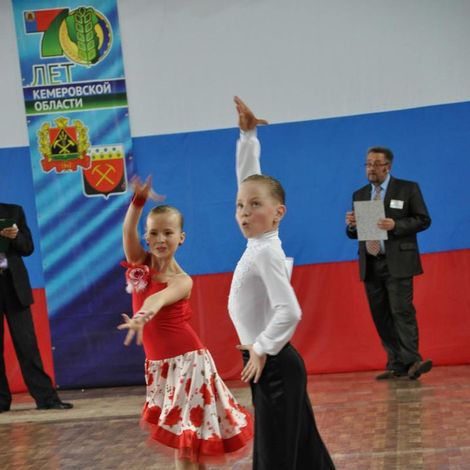 Конкурс спортивно-бальных танцев "Майские лепестки"